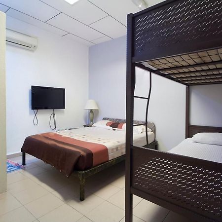 ג'ורג' טאון G99 Hotel מראה חיצוני תמונה